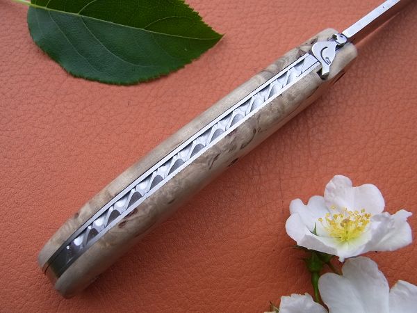 Couteau Lou paloumayre manche en bouleau avec guillochage