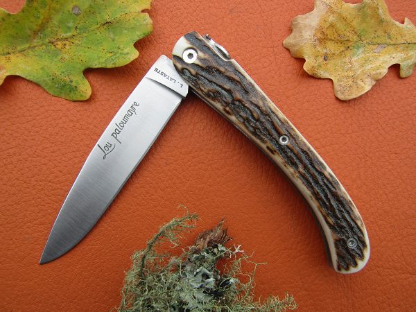 Couteau Lou paloumayre pliant manche en bois de cerf